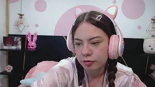 DanniAbbey online show from 03.18.25