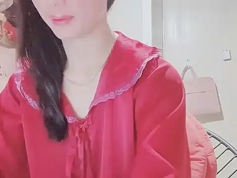 Snapshot of LinhChi_9x chatting on 10.26.25 LinhChi 9x online show from 10.26.25