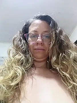 Snapshot of miss_hanna07 chatting on 10.25.25 miss hanna07 online show from 10.25.25