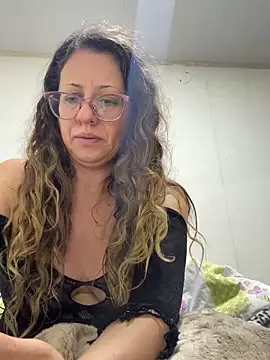 miss hanna07 online show from 12.17.25