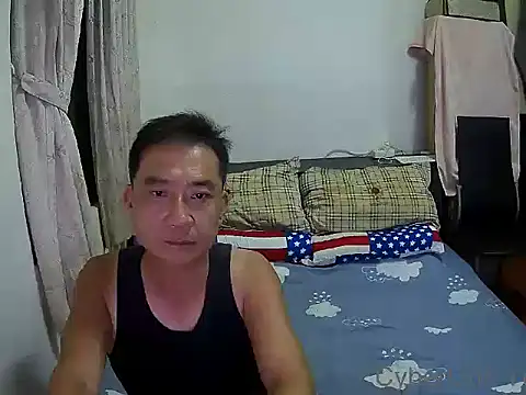 YuHsuant online show from 10.07.25