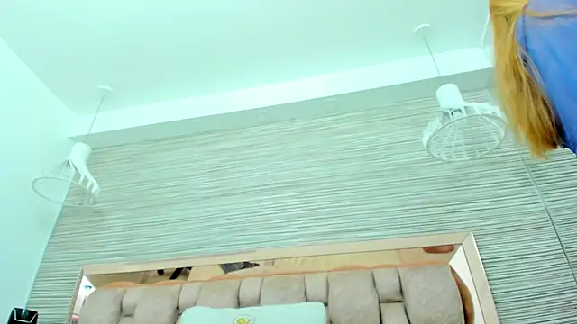 Snapshot of maddy_cartter chatting on 10.02.25 maddy cartter online show from 10.02.25