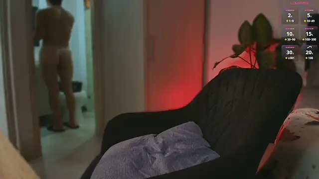 Snapshot of pansuggarofficial chatting on 09.11.25 pansuggarofficial online show from 09.11.25