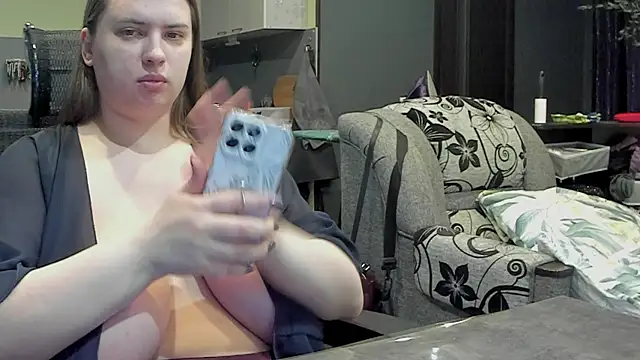 Snapshot of 1lindsey1 chatting on 02.08.25 1lindsey1 online show from 02.08.25