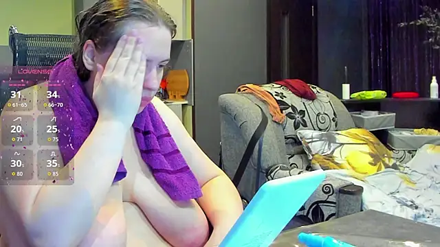 Snapshot of 1lindsey1 chatting on 09.18.25 1lindsey1 online show from 09.18.25