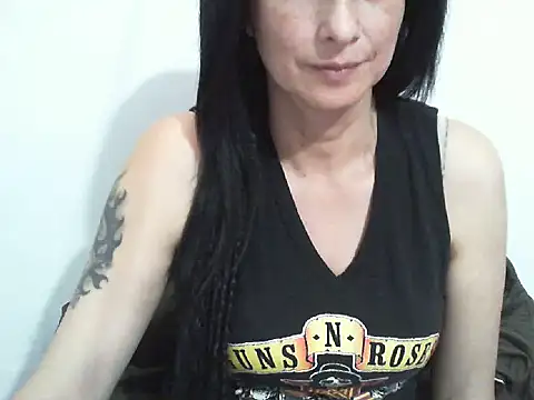 Snapshot of Jennys_room_77 chatting on 10.01.25 Jennys room 77 online show from 10.01.25