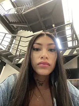 Effy Bonny online show from 02.17.25