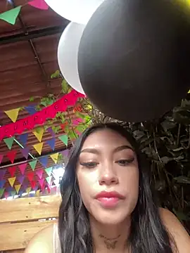 Effy Bonny online show from 03.12.25