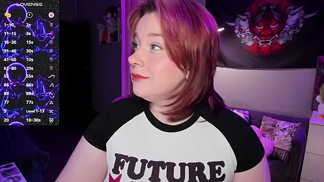 Snapshot of gitera_ chatting on 10.18.25 gitera online show from 10.18.25