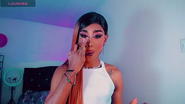 Snapshot of Kendall_hornyy chatting on 10.07.25 Kendall hornyy online show from 10.07.25