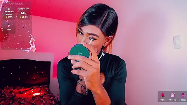 Snapshot of Kendall_hornyy chatting on 10.24.25 Kendall hornyy online show from 10.24.25