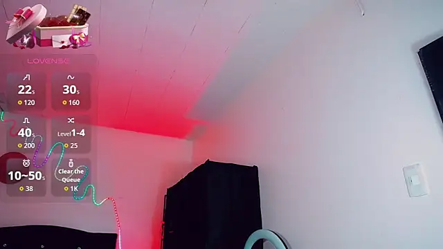 Kendall hornyy online show from 02.05.26