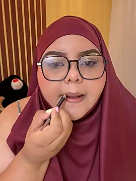 Snapshot of _Shara_Handal_ chatting on 11.02.25 Shara Handal online show from 11.02.25