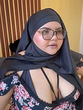 Snapshot of _Shara_Handal_ chatting on 11.06.25 Shara Handal online show from 11.06.25