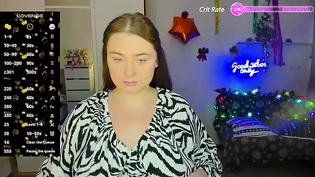 Snapshot of Demure_Smile chatting on 12.13.24 Demure Smile online show from 12.13.24