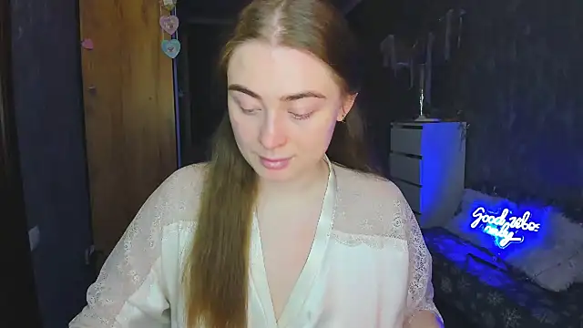 Snapshot of Demure_Smile chatting on 02.27.25 Demure Smile online show from 02.27.25