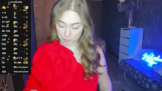 Snapshot of Demure_Smile chatting on 03.05.25 Demure Smile online show from 03.05.25