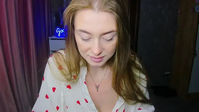 Snapshot of Demure_Smile chatting on 09.13.25 Demure Smile online show from 09.13.25