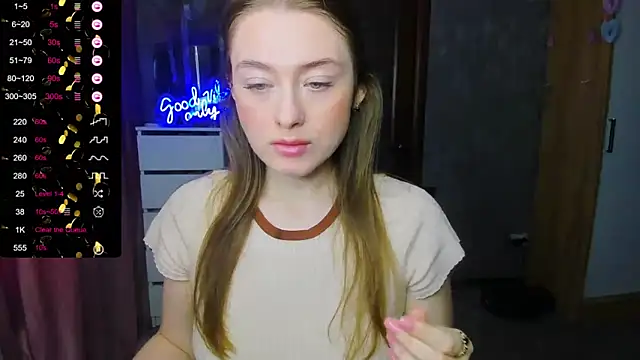 Snapshot of Demure_Smile chatting on 09.25.25 Demure Smile online show from 09.25.25