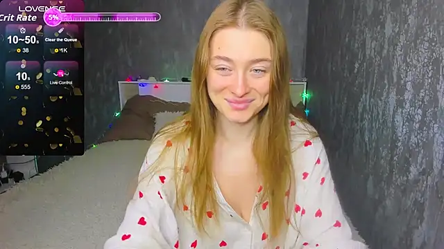 Snapshot of Demure_Smile chatting on 10.13.25 Demure Smile online show from 10.13.25