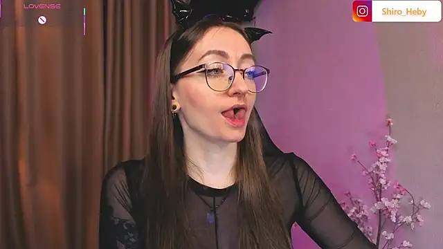 Snapshot of ShiroHeby chatting on 11.06.25 ShiroHeby online show from 11.06.25