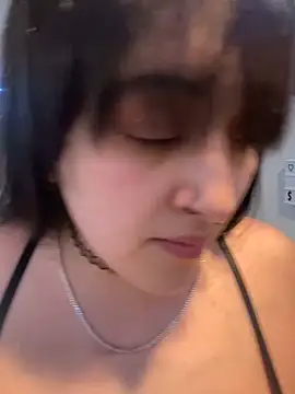 Snapshot of ThicBunz chatting on 02.15.25 ThicBunz online show from 02.15.25