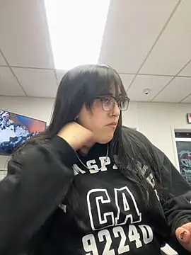 Snapshot of ThicBunz chatting on 02.17.25 ThicBunz online show from 02.17.25