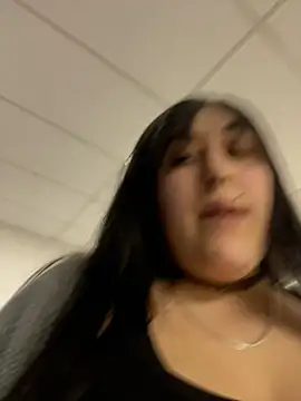 Snapshot of ThicBunz chatting on 02.23.25 ThicBunz online show from 02.23.25