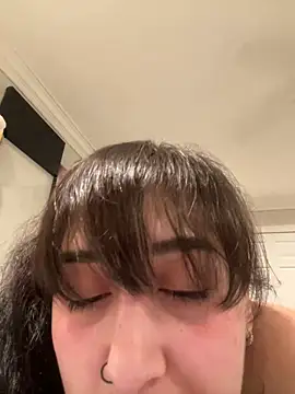 Snapshot of ThicBunz chatting on 02.27.25 ThicBunz online show from 02.27.25