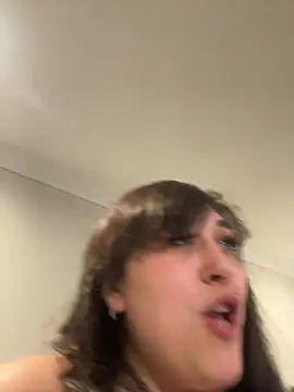 Snapshot of ThicBunz chatting on 03.15.25 ThicBunz online show from 03.15.25