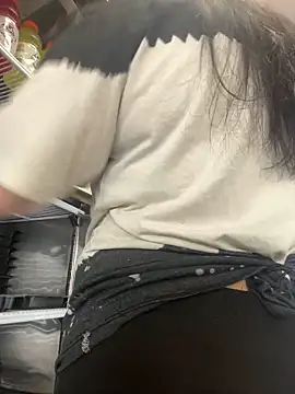 Snapshot of ThicBunz chatting on 03.16.25 ThicBunz online show from 03.16.25