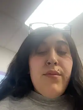 Snapshot of ThicBunz chatting on 03.17.25 ThicBunz online show from 03.17.25