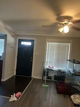 Snapshot of ThicBunz chatting on 03.21.25 ThicBunz online show from 03.21.25