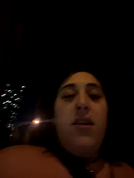 Snapshot of ThicBunz chatting on 09.13.25 ThicBunz online show from 09.13.25