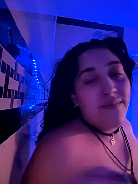 Snapshot of ThicBunz chatting on 09.17.25 ThicBunz online show from 09.17.25