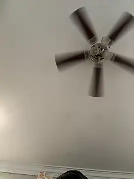 Snapshot of ThicBunz chatting on 10.14.25 ThicBunz online show from 10.14.25