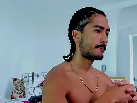 Snapshot of david__johnson372 chatting on 10.22.25 david johnson372 online show from 10.22.25