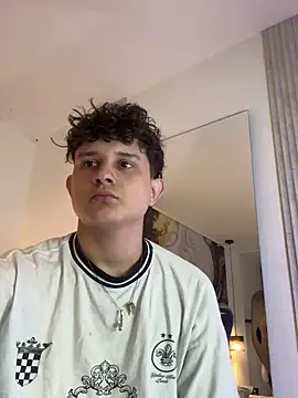 Snapshot of Nathan_Bluee chatting on 09.15.25 Nathan Bluee online show from 09.15.25