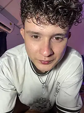 Snapshot of Nathan_Bluee chatting on 10.27.25 Nathan Bluee online show from 10.27.25