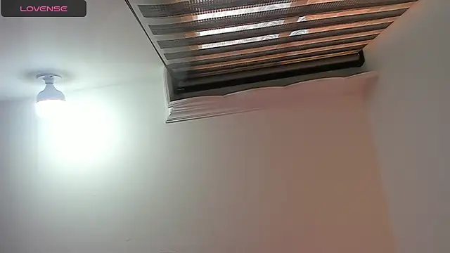 Samanthamillher10 online show from 04.14.26