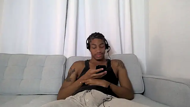 Skinnyblackman online show from 10.03.25