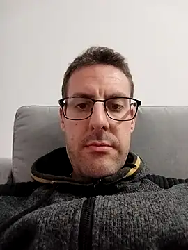 Snapshot of Meriozoro chatting on 11.08.25 Meriozoro online show from 11.08.25