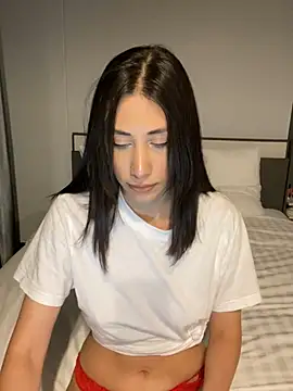 Snapshot of Sophiehii chatting on 02.17.25 Sophiehii online show from 02.17.25