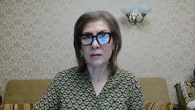 Elegant00Lady online show from 11.28.25