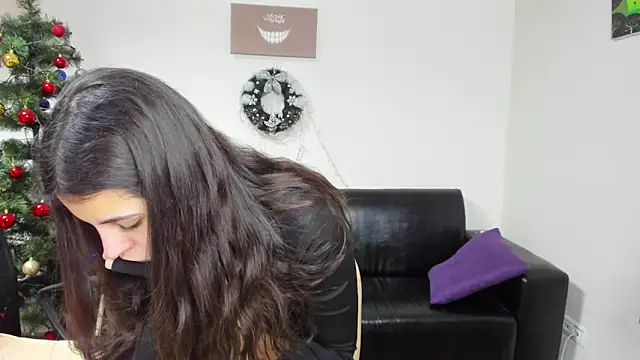 Molly Owens online show from 01.17.25