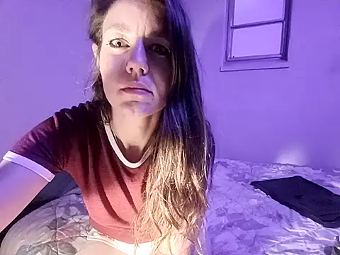 Missmesexycouple69 online show from 10.25.25