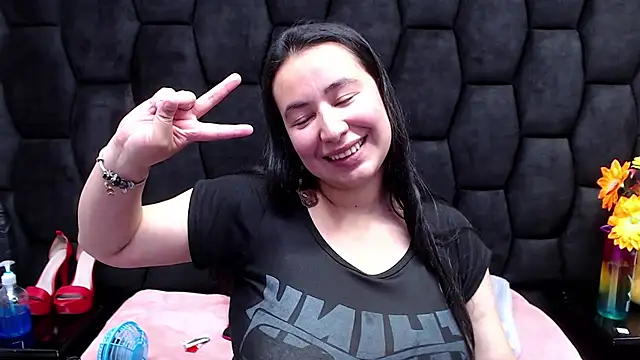 NaomyPrinces online show from 09.30.25