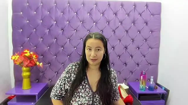 Snapshot of NaomyPrinces chatting on 05.04.26 NaomyPrinces online show from 05.04.26