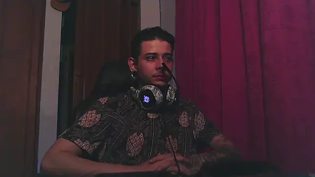 Snapshot of Ceder-Calistenes chatting on 02.12.26 Ceder-Calistenes online show from 02.12.26