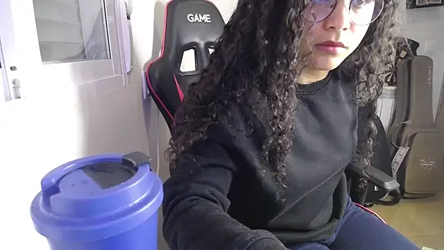 Snapshot of Ama_music chatting on 02.01.26 Ama music online show from 02.01.26